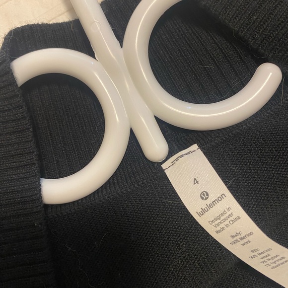 Worn once lululemon merino wool cardigan - Picture 4 of 4